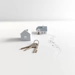 Czy warto sprzedawać mieszkanie przez biuro nieruchomości